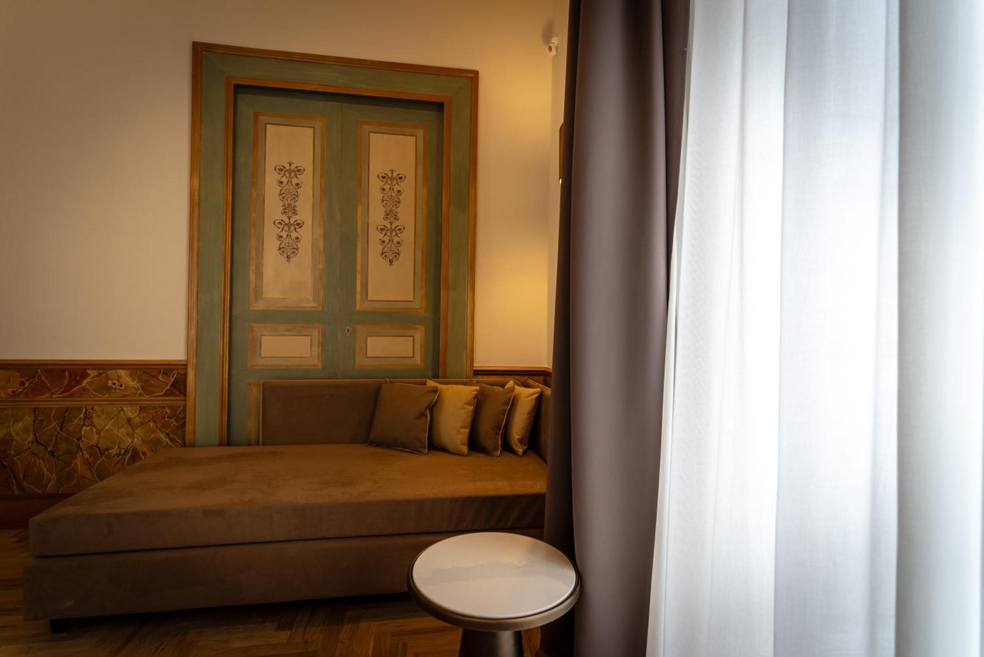 Antica Dimora Pessina Guest house Naples